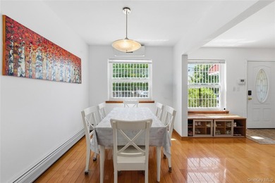 Well-maintained brick home in the desirable Bayside neighborhood - photo 4