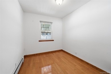 Well-maintained brick home in the desirable Bayside neighborhood - photo 8