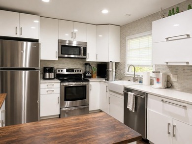 Additional listing photo 1