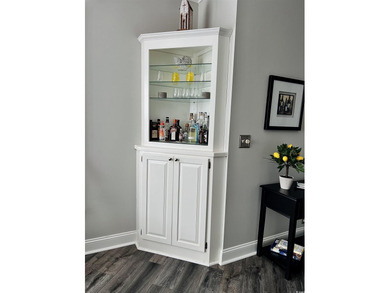 Must see this stunning, bright and airy golf villa located in