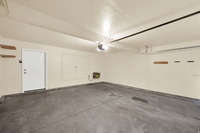 Discover this beautifully maintained 4-bedroom, 2.5-bathroom - photo 19