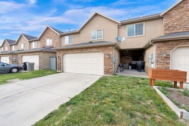 Discover this beautifully maintained 4-bedroom, 2.5-bathroom - photo 23