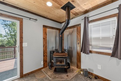 Welcome to this cozy 1-bedroom, 1-bath home in Kellogg, located - photo 27