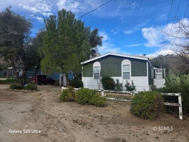 Easy living, Wofford Heights style. This 3-bed, 2-bath - photo 2