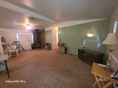 Easy living, Wofford Heights style. This 3-bed, 2-bath - photo 5