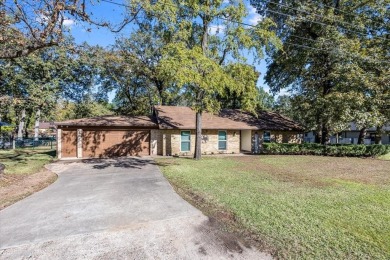 Lake Home For Sale in Trinidad, Texas