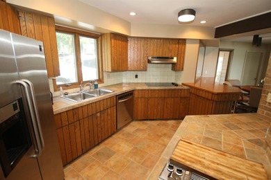 This solid, stalwart home on 100 feet of West Okoboji shoreline - photo 11