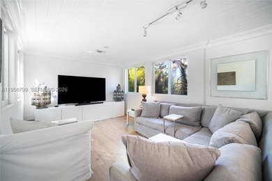 Live in the Heart of Mid-Beach! This 3BD/2BA residence offers - photo 14