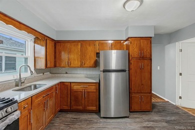 Welcome 30-19 Bessemund Ave, Bayswater....This legal 2 family - photo 21