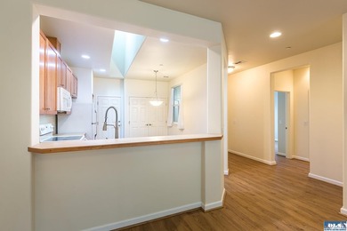 Single Story 2 bedroom, 2 bath townhome in desirable Jennie - photo 21
