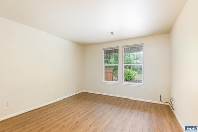 Single Story 2 bedroom, 2 bath townhome in desirable Jennie - photo 23