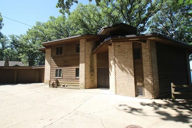 This solid, stalwart home on 100 feet of West Okoboji shoreline - photo 24