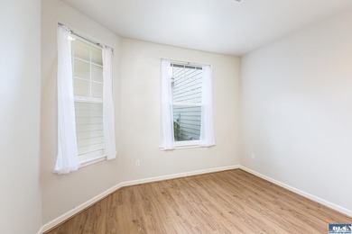 Single Story 2 bedroom, 2 bath townhome in desirable Jennie - photo 27