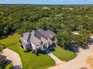 Welcome home to 100 Manders Court in beautiful Runaway Bay, just - photo 1
