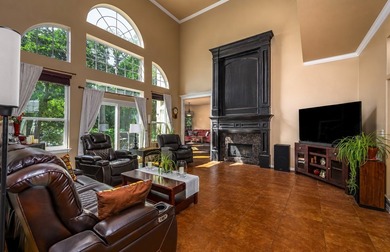 Welcome home to 100 Manders Court in beautiful Runaway Bay, just - photo 7