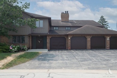 (private lake, pond, creek) Condo For Sale in Palos Heights Illinois