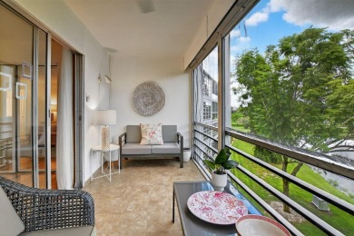 Lake Condo For Sale in Deerfield Beach, Florida