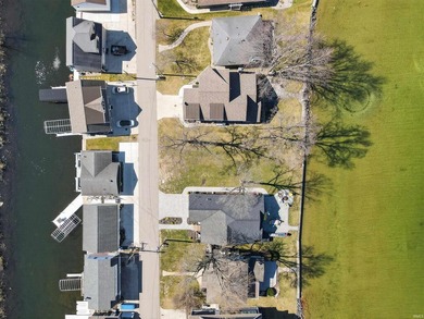 Build new on Lake Wawasee and enjoy 50 feet of frontage, a level - photo 3