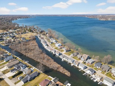 Build new on Lake Wawasee and enjoy 50 feet of frontage, a level - photo 8