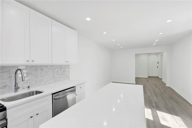 Welcome to this move-in ready first-floor studio co-op, offering - photo 11