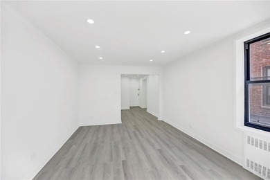 Welcome to this move-in ready first-floor studio co-op, offering - photo 14