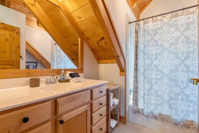 Welcome to 69 Holt Cottage Lane, an enchanting mountain retreat - photo 17