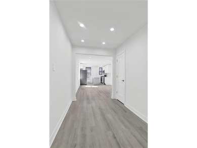 Welcome to this move-in ready first-floor studio co-op, offering - photo 18