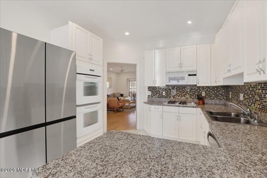 A Premiere Ocean View Townhouse You Don't Want to Miss! A - photo 20
