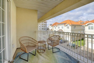 A Premiere Ocean View Townhouse You Don't Want to Miss! A - photo 29