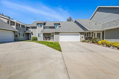 Exceptional value per square foot! Beautifully maintained - photo 34