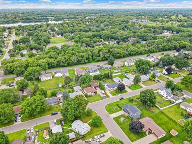 First time on the market! Lovingly maintained by the original - photo 34