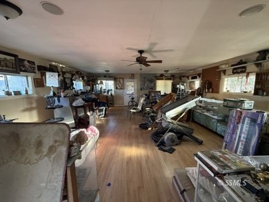Located directly on Lake Isabella Blvd, this C2-zoned commercial - photo 5
