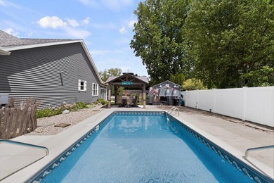 3 Bed, 2 bath year round home on Christiana Lake with swimming - photo 37