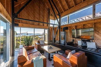 Point House, a rare offering by internationally acclaimed - photo 5