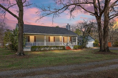 Lake Moultrie Home For Sale in Moncks Corner South Carolina