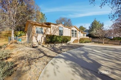This beautiful & well maintained 3-bedroom, 2-bath custom 2007 - photo 3