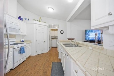 This beautiful & well maintained 3-bedroom, 2-bath custom 2007 - photo 4