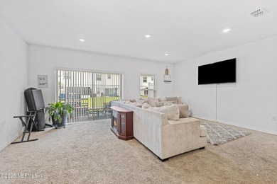 Look no further! This nicely maintained, Move in Ready3-bedroom - photo 11