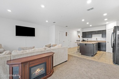 Look no further! This nicely maintained, Move in Ready3-bedroom - photo 12