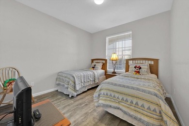 Under contract-accepting backup offers. FIRST floor and fully - photo 14