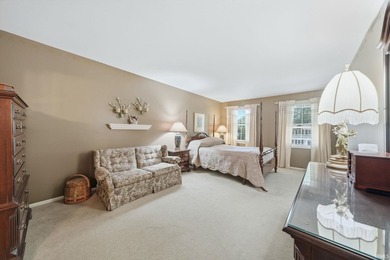 Seller Motivated! Welcome home to this beautifully maintained 4 - photo 17