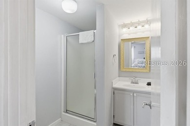 Unit 2305 offers a view that needs to be seen soon. From the 3rd - photo 1