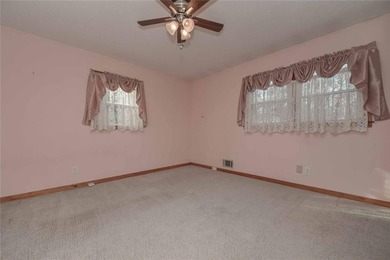 Rare find 5 acre oasis in the middle of the city! Secluded and - photo 22