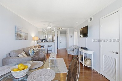 Unit 2305 offers a view that needs to be seen soon. From the 3rd - photo 7