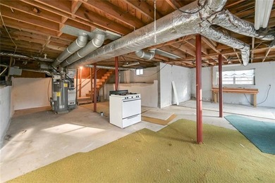 Rare find 5 acre oasis in the middle of the city! Secluded and - photo 33