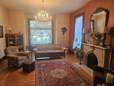 Classic architecture, modern updates, and an unbeatable location - photo 40