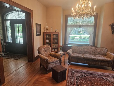 Classic architecture, modern updates, and an unbeatable location - photo 41