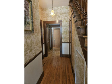 Classic architecture, modern updates, and an unbeatable location - photo 45