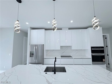 Welcome to Your Dream Home in the Heart of Cape Coral! Step into - photo 8