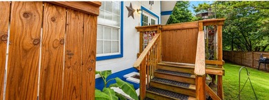 This cozy 1-bedroom, 1-bath home is the perfect spot for weekend - photo 2